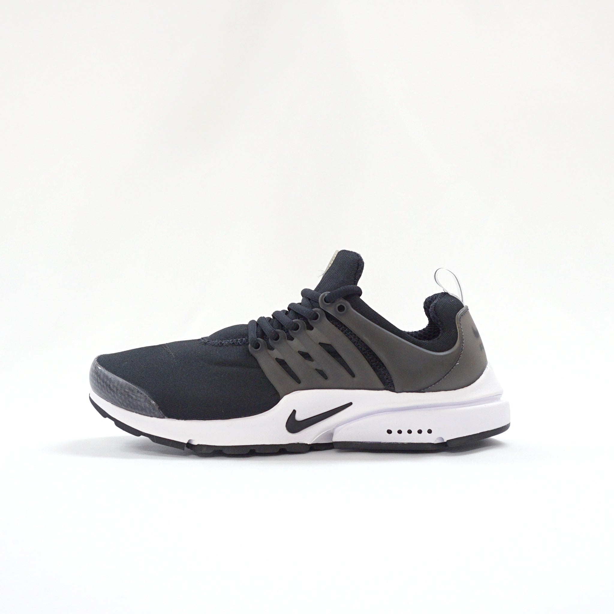 Nike air presto black and white online